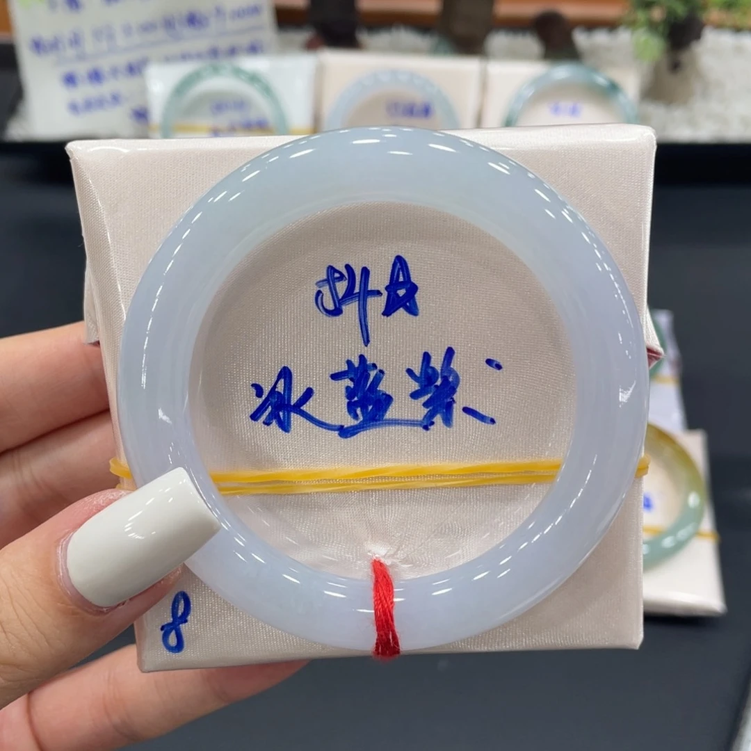 未镶嵌手镯（圆镯）翡翠缅甸翡翠手镯