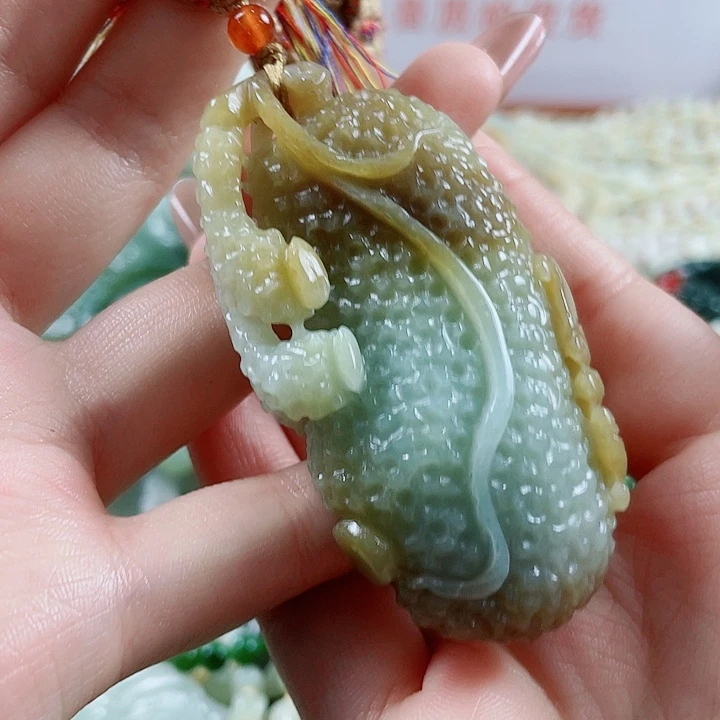 颈饰未镶嵌和田玉