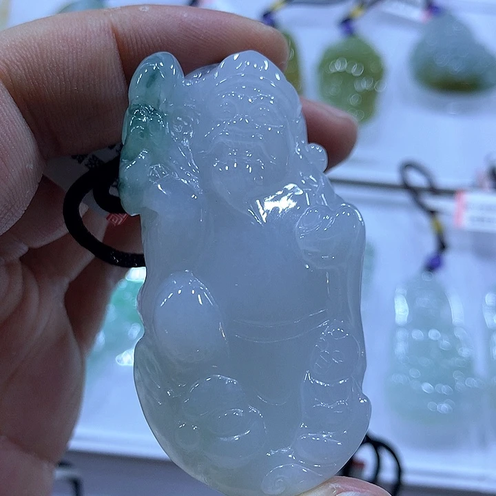 翡翠未镶嵌颈饰天然翡翠A货吊坠
