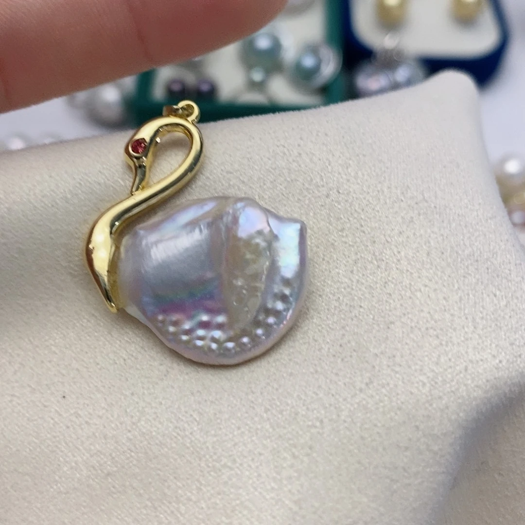 【闪购商品】淡水珍珠颈饰合金22