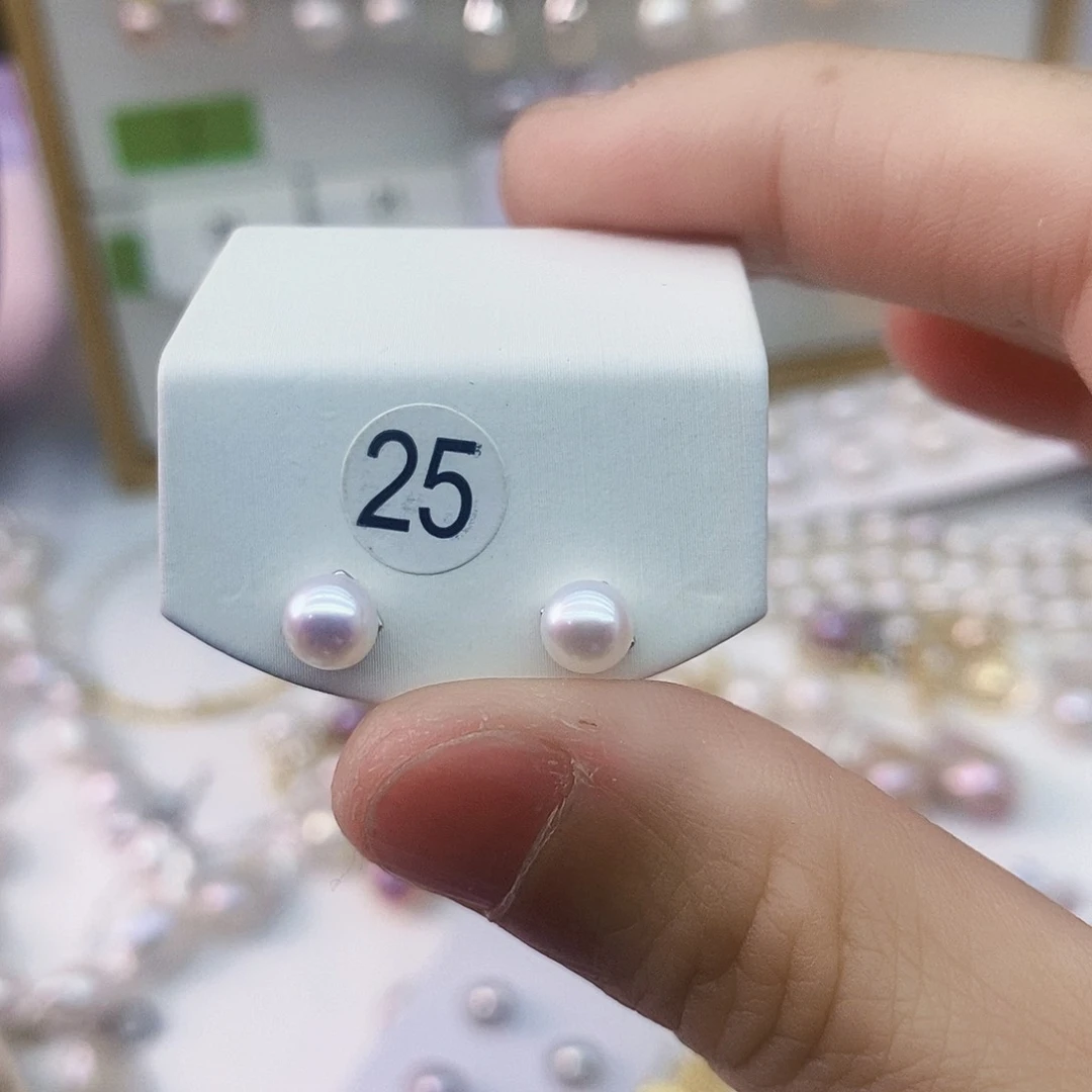 淡水珍珠耳饰未镶嵌