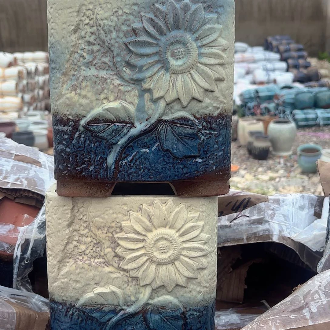 口径19高度19两个白蓝方