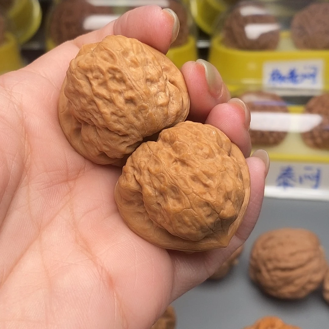S***空木质类文玩核桃古蟾