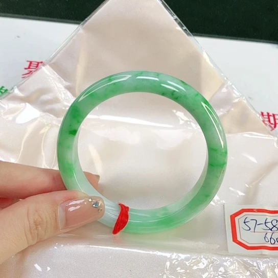 翡翠手镯未镶嵌天然翡翠A货016