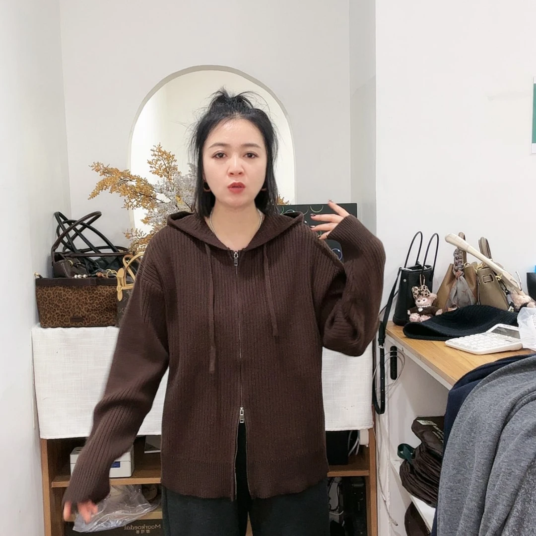 【闪购商品】三醋酯纤维6538咖啡色毛衣