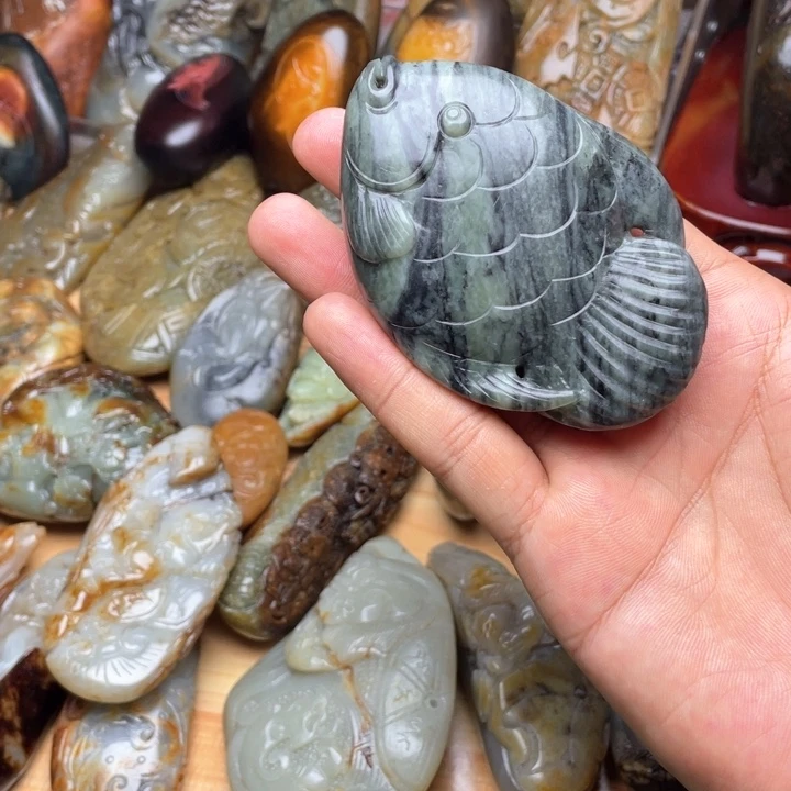 和田玉未镶嵌挂件