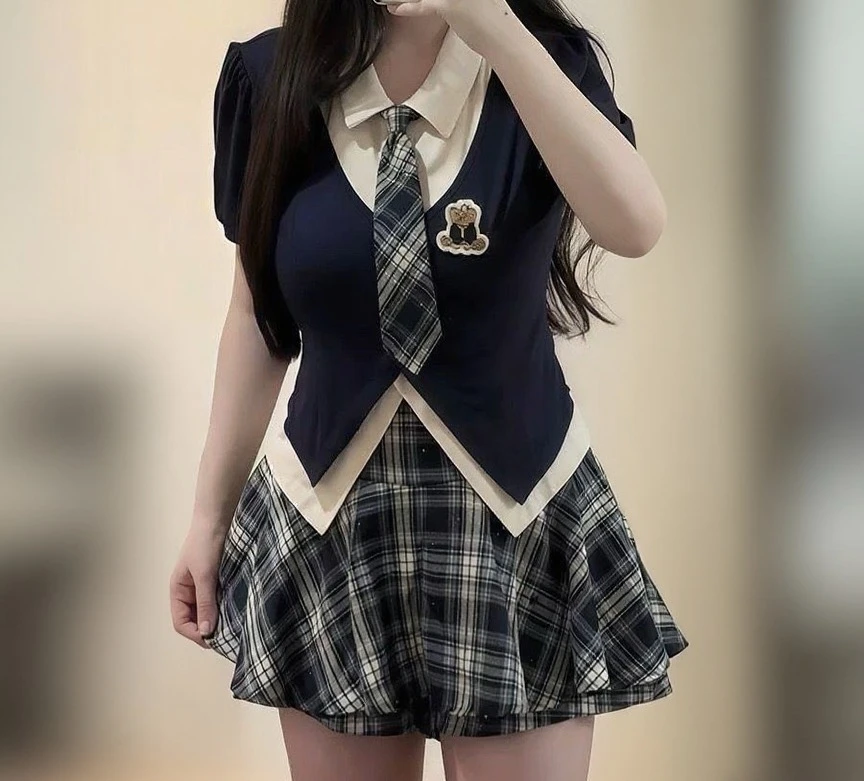 大码学院风jk制服女装夏季新款显瘦纯色上衣格纹短裙两件套装