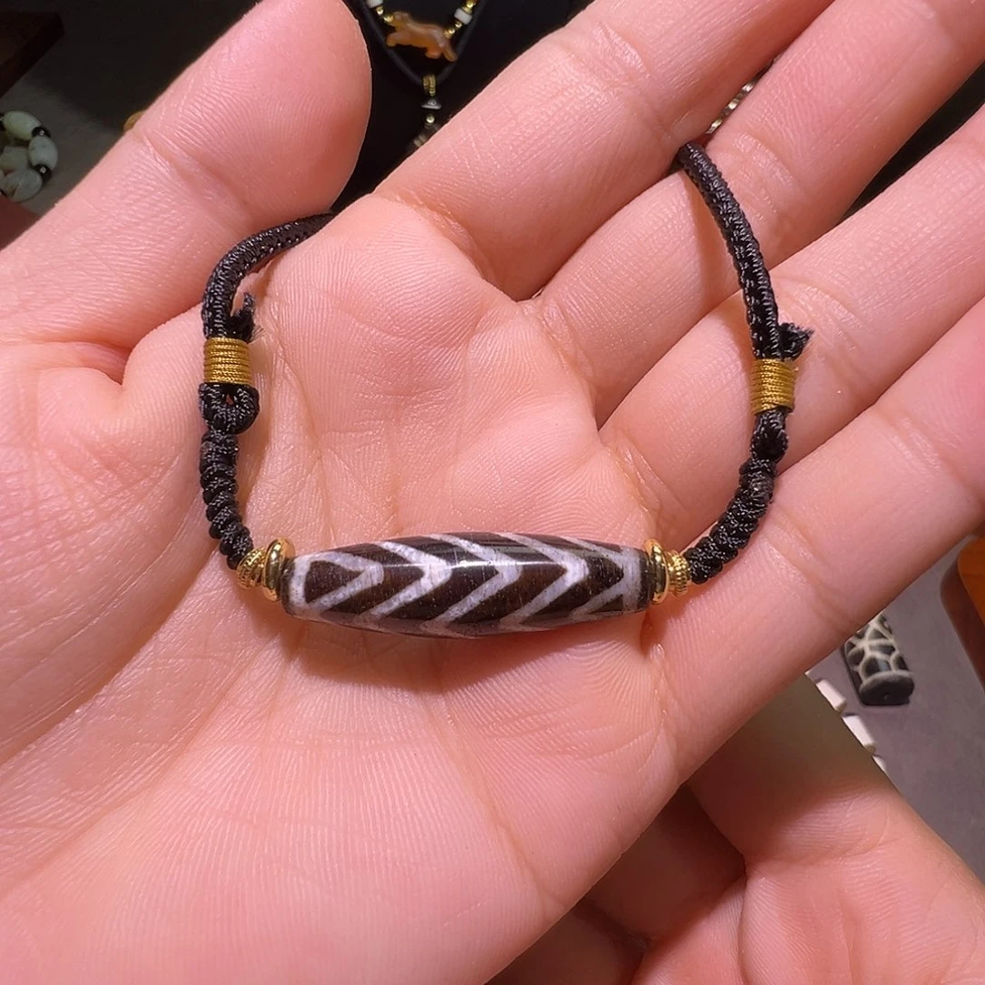树脂制品邦提克锁骨链