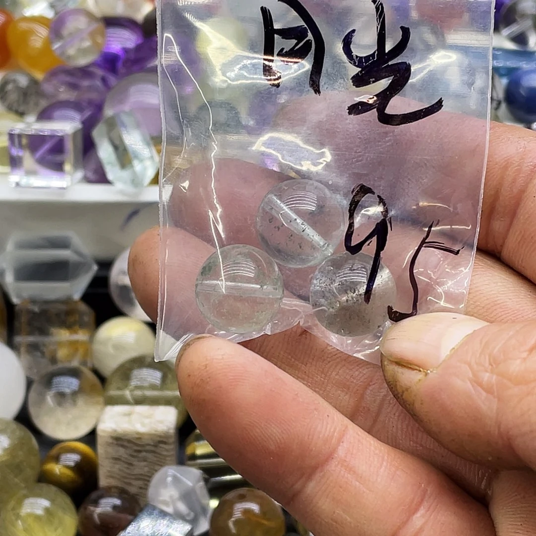 查罗石合金珠宝半成品月***?