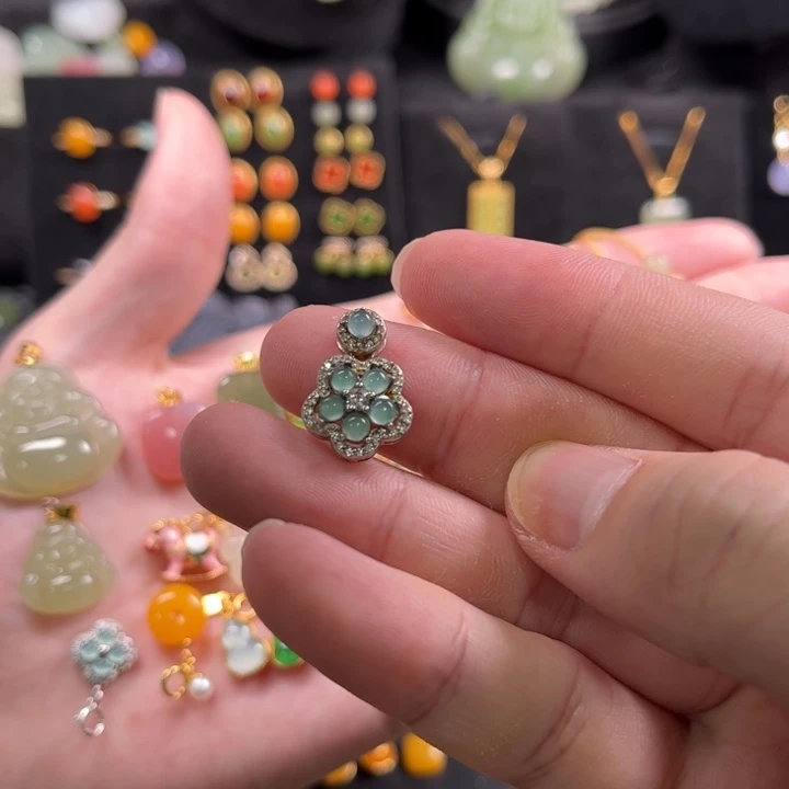 颈饰银S925镶嵌翡翠