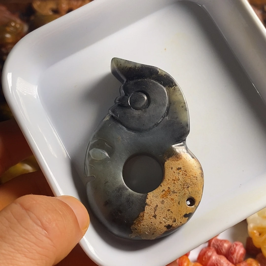 岫岩老玉（透闪石质玉）未镶嵌挂件