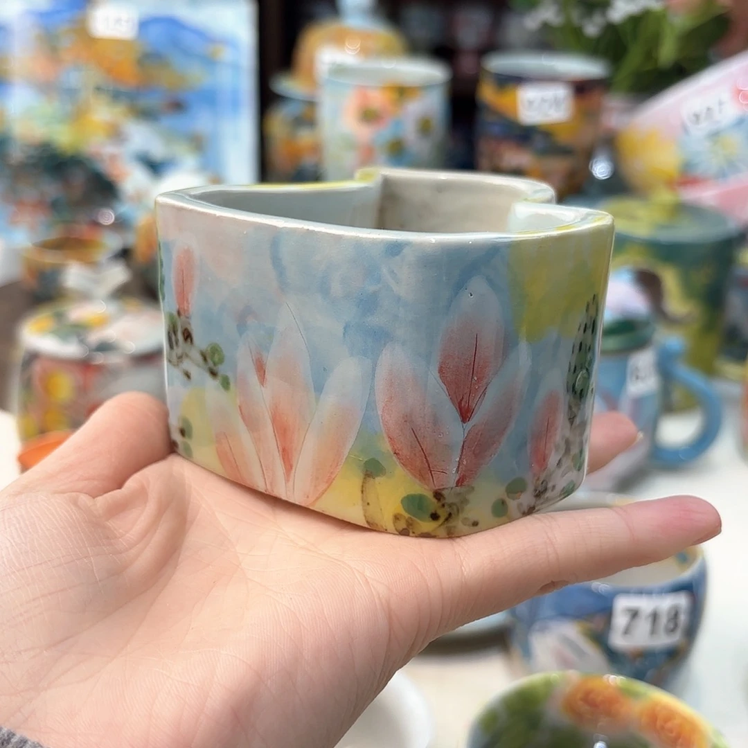 瓷片兔兔好可爱呀打