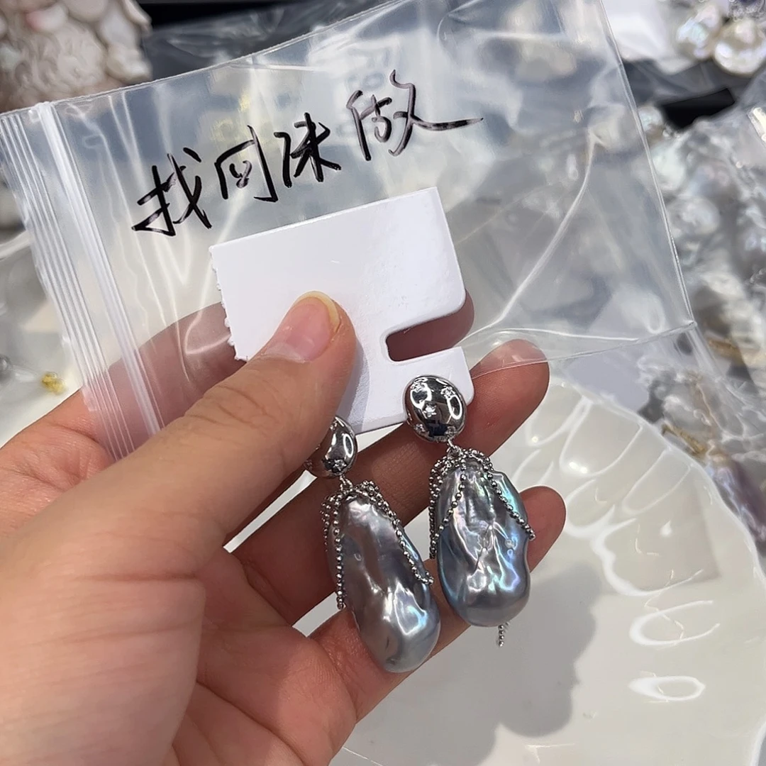 淡水珍珠耳饰合金