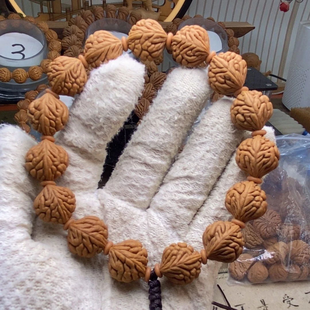 桃核把件无修豹子头