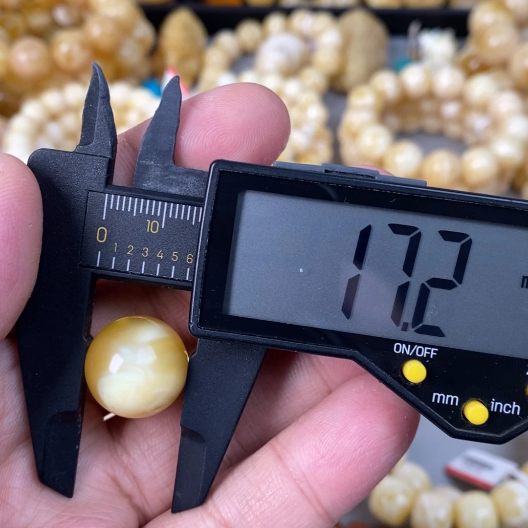 蜜蜡未镶嵌珠宝奇石3g