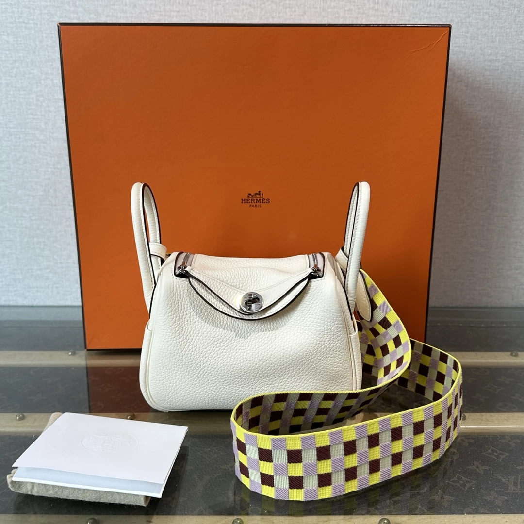 95新 Hermes/爱马仕 奶油白银扣mini lindy手提单肩斜挎包 05371