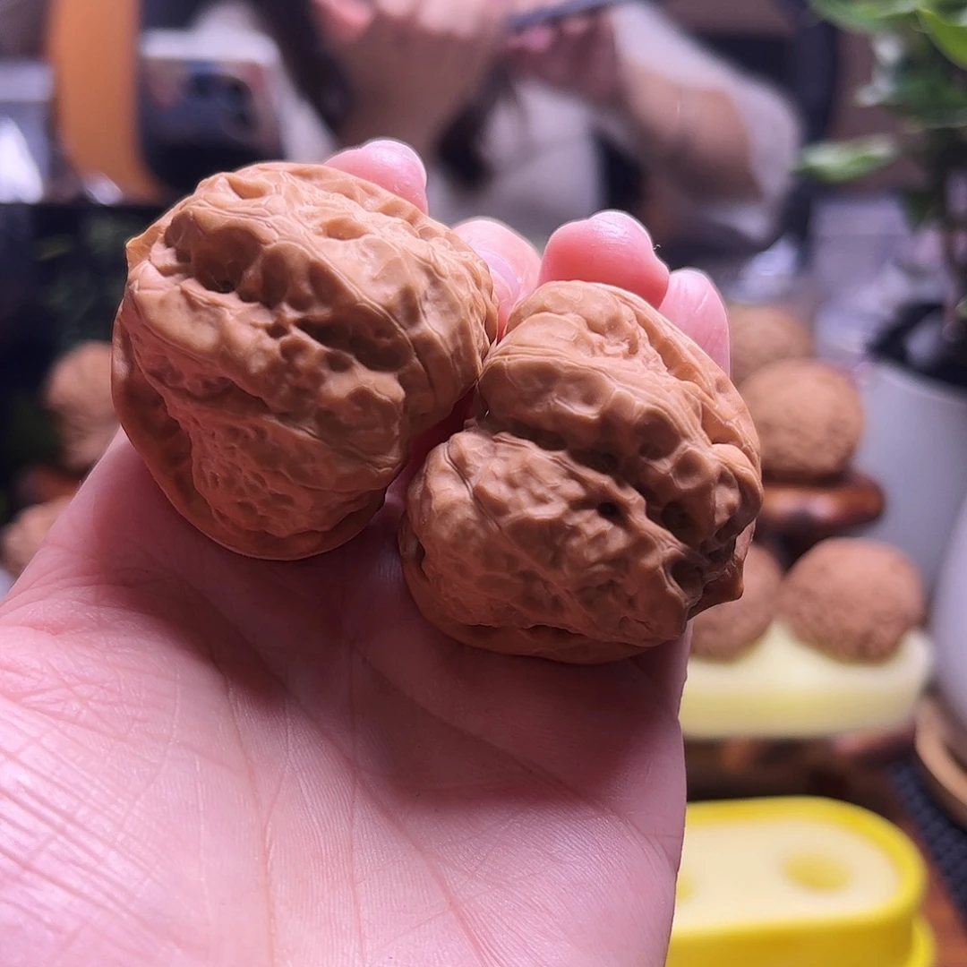 磊***子把件文玩核桃41+白茬蛤蟆93