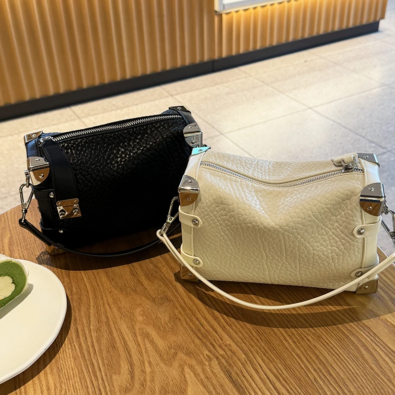 FossFiss2025新款软盒子女包泡泡皮手提单肩斜挎气质包包爆款