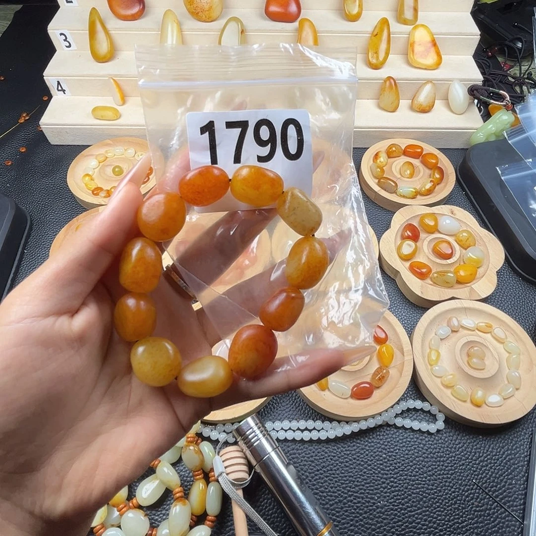 用***3手串未镶嵌和田玉
