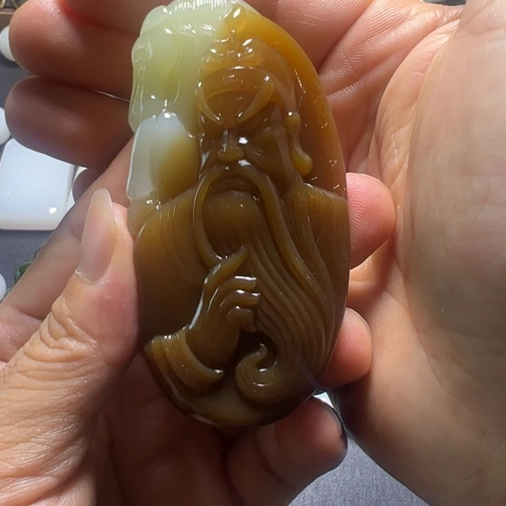 和田玉（糖玉）未镶嵌挂件