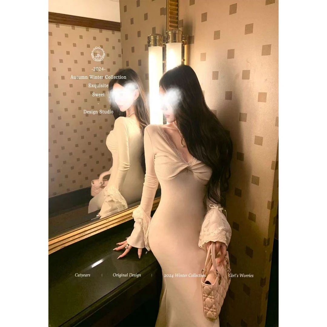 不规则纽结V领喇叭袖包臀裙女2025秋冬季新款修身显瘦连衣裙8158