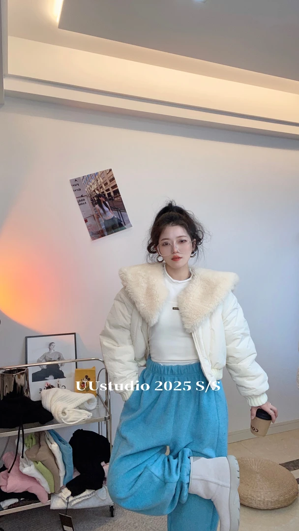 常规拉链厚款保暖翻领英文短款拼接毛领冬季