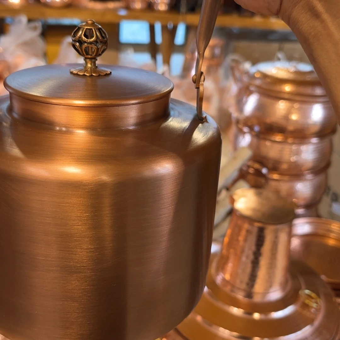 2升大壶手工锻打工艺