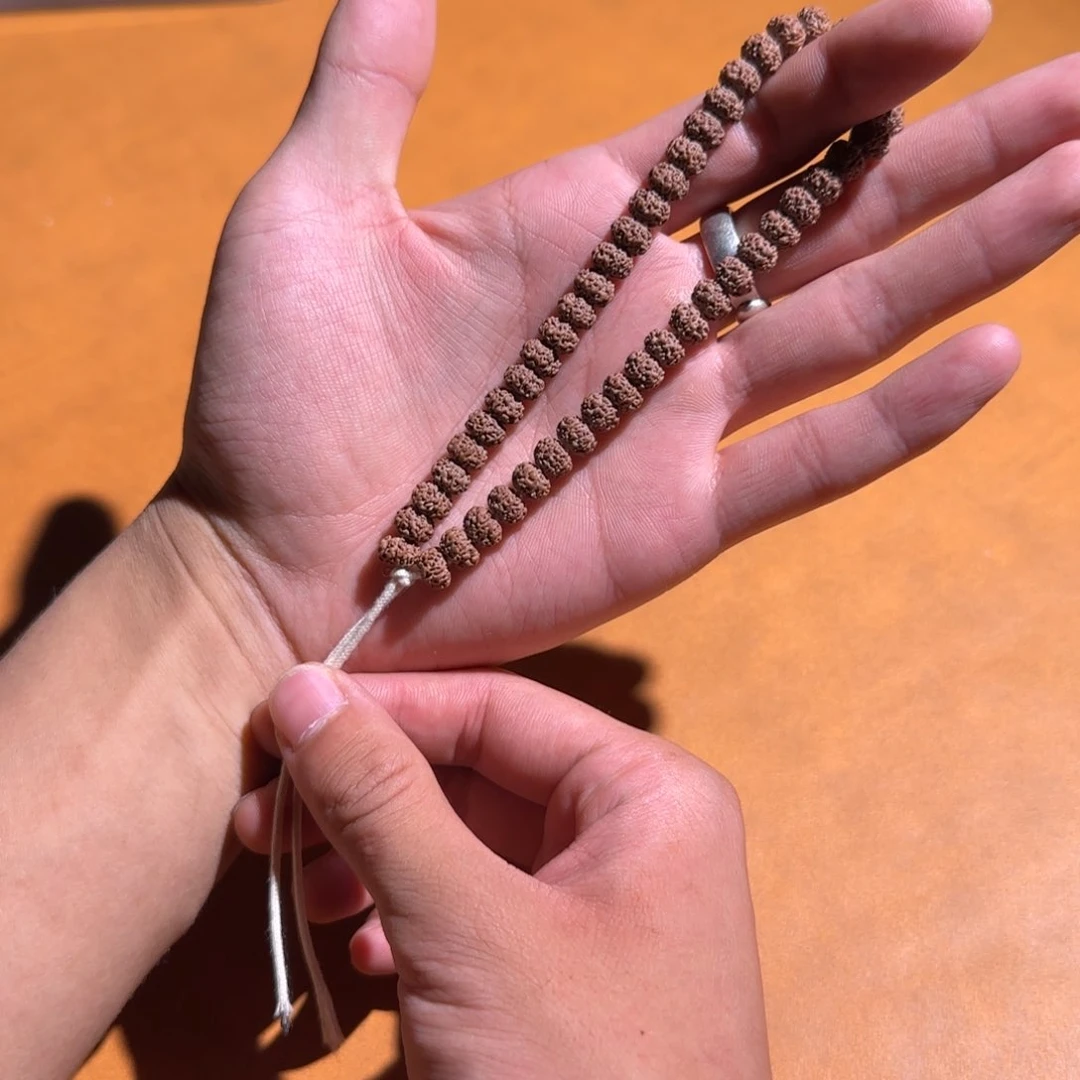 金刚菩提吊坠平细手持