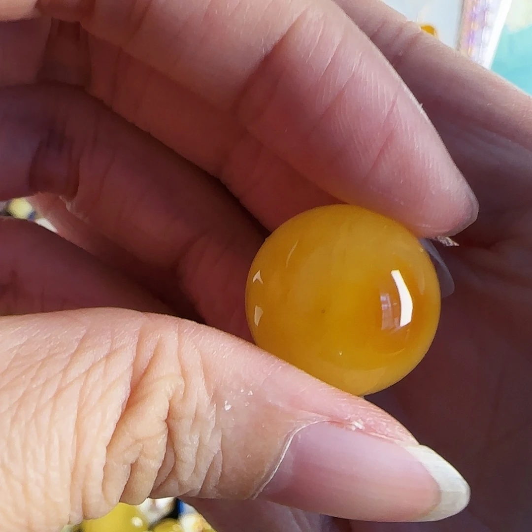 蜜蜡未镶嵌裸石18mm焦皮料蜜蜡单珠（微瑕）