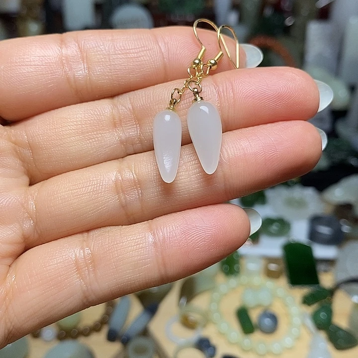 和田玉未镶嵌耳饰