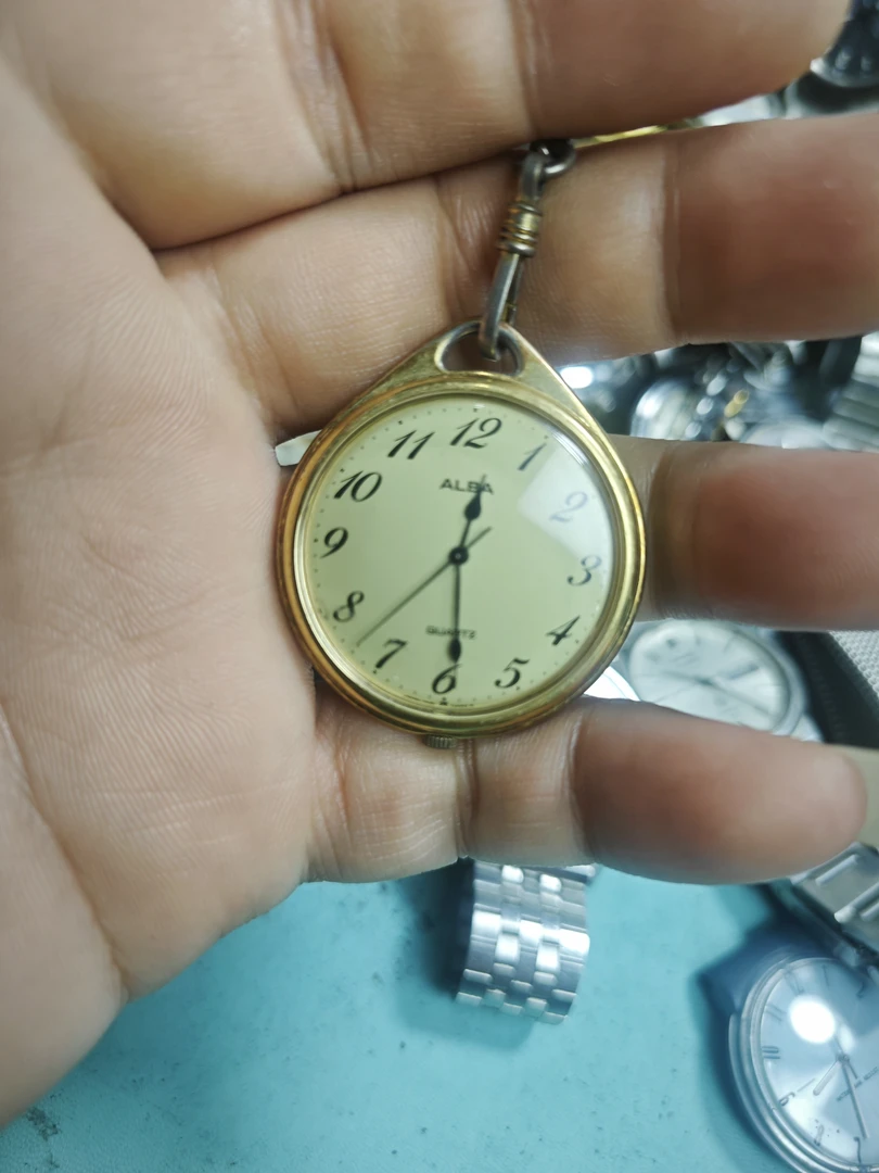 石英表壳配件金色