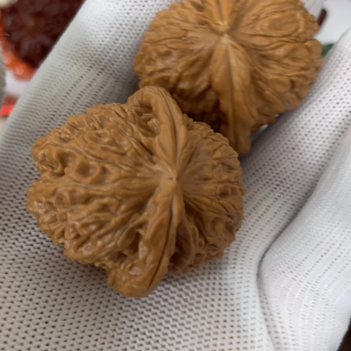 刀***苦核桃打底无修核桃