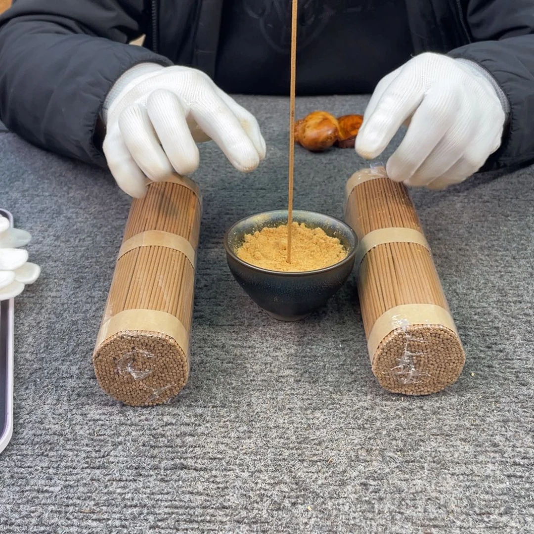柏木（崖柏）到手2桶，太行崖柏线香，纯手工，将近5年陈