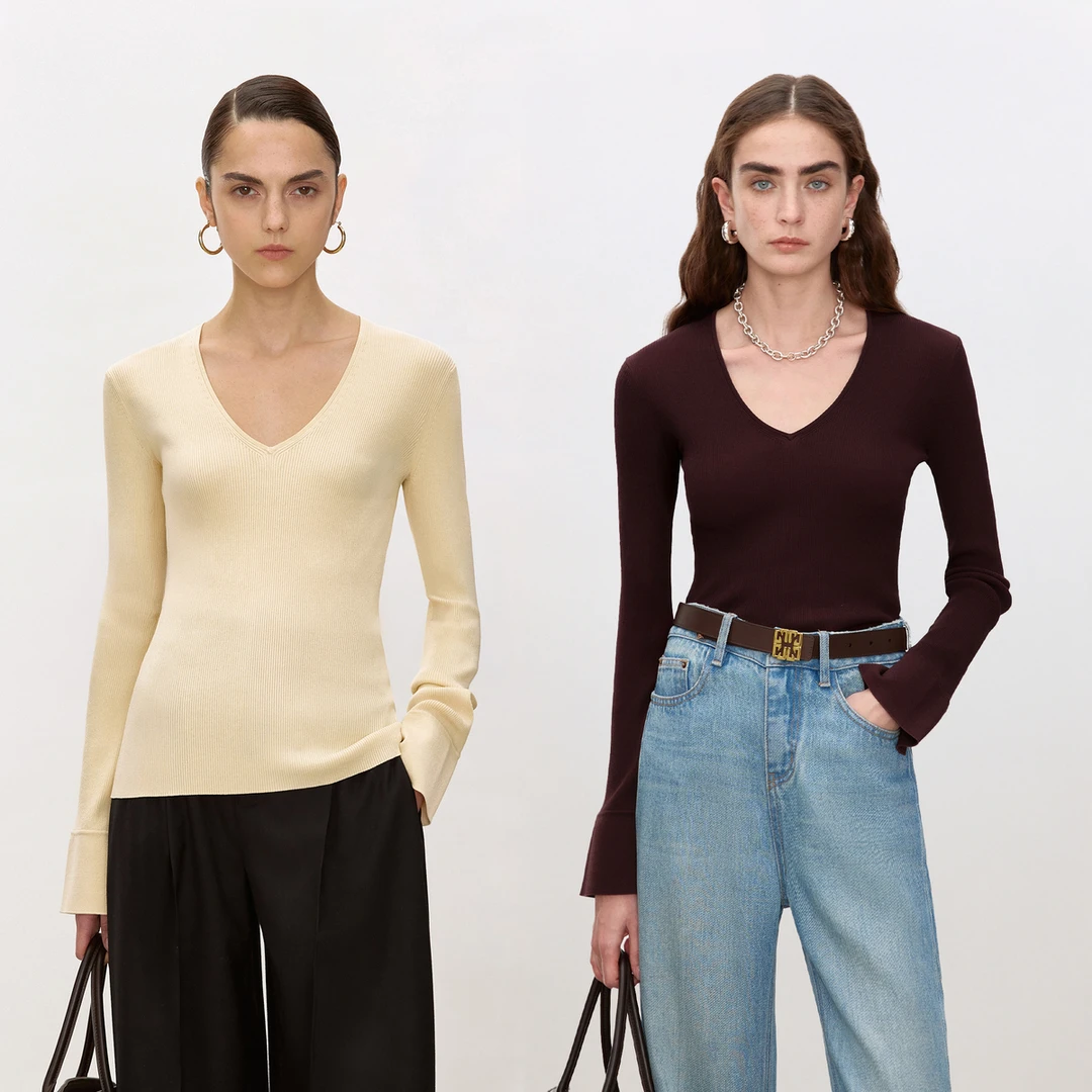 LYNEE 简约修身V领微喇叭纯色套头针织衫百搭女 LGD2FSK017