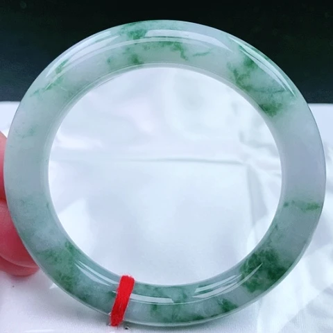 翡翠手镯（圆镯）未镶嵌5号