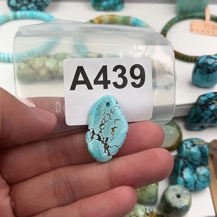 绿松石未镶嵌珠宝半成品