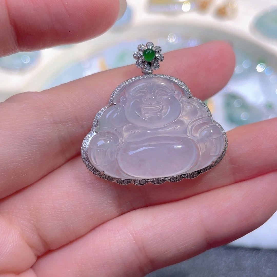 翡翠18K金镶嵌颈饰翡翠