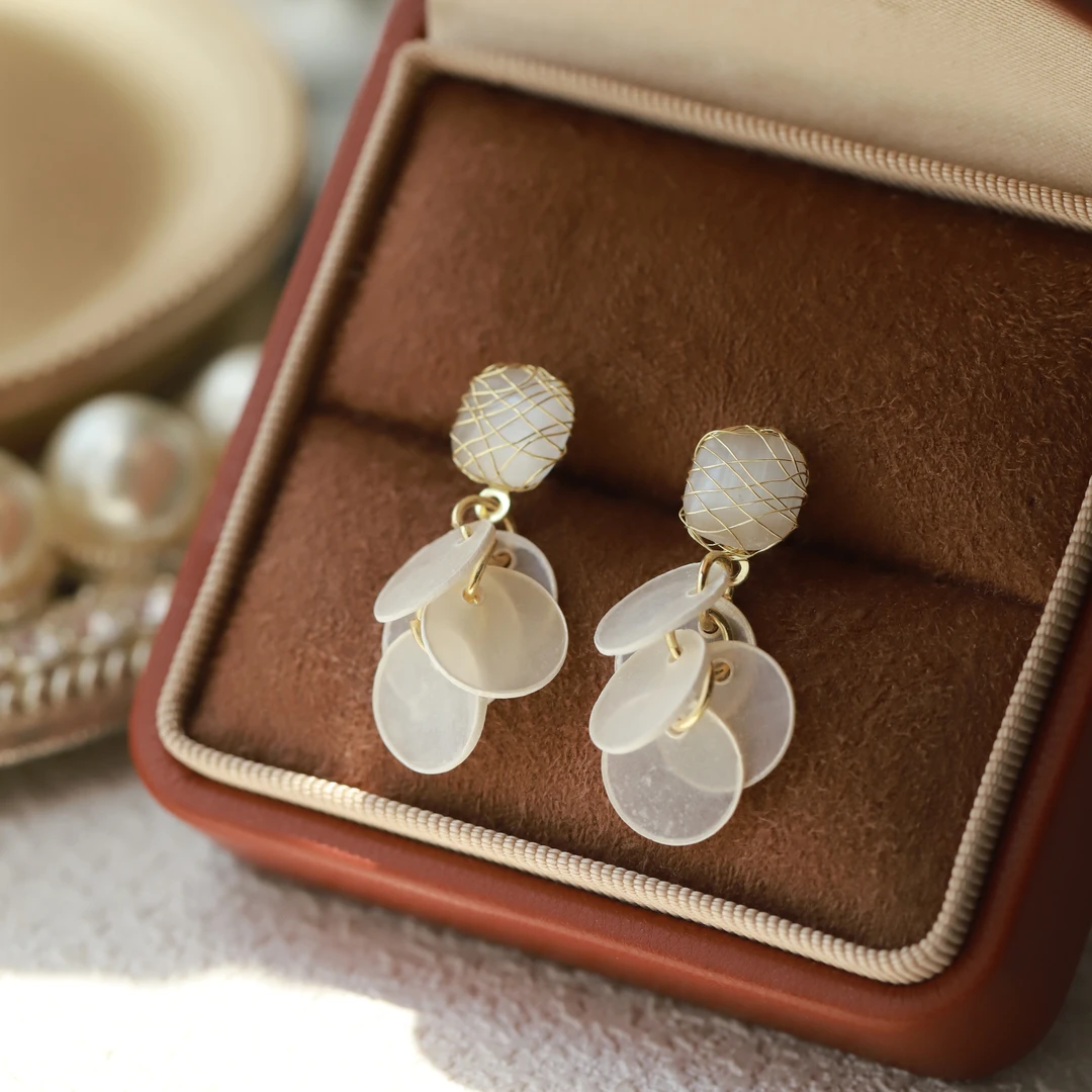 合金贝壳耳饰 海边度假风贝壳流苏耳环女2025新款轻奢高级感耳饰