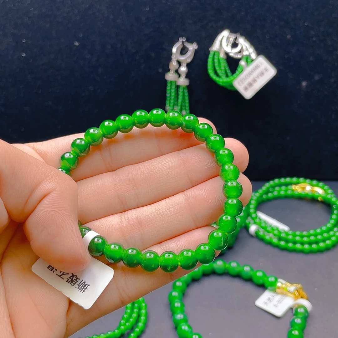 翡翠未镶嵌项链卡7