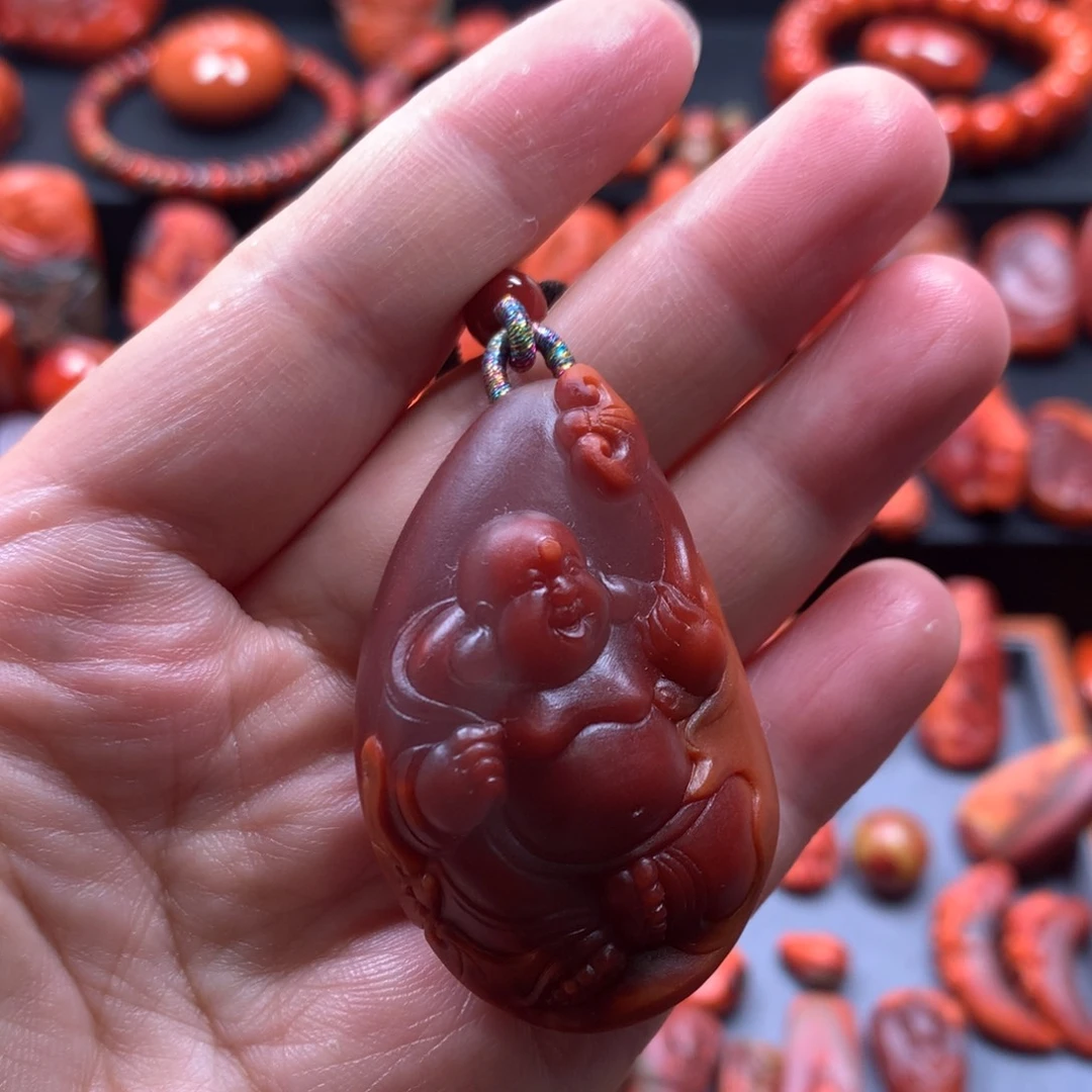 南红玛瑙吊坠未镶嵌