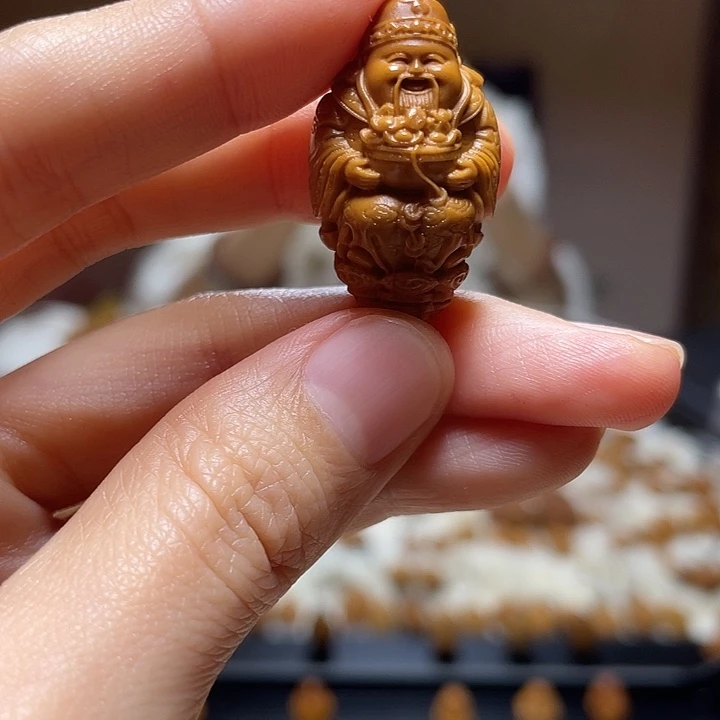 橄榄核吊坠财神 橄榄