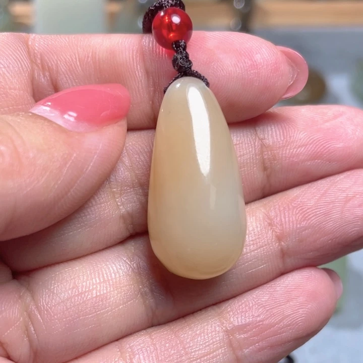 未镶嵌和田玉（糖玉）珠宝半成品