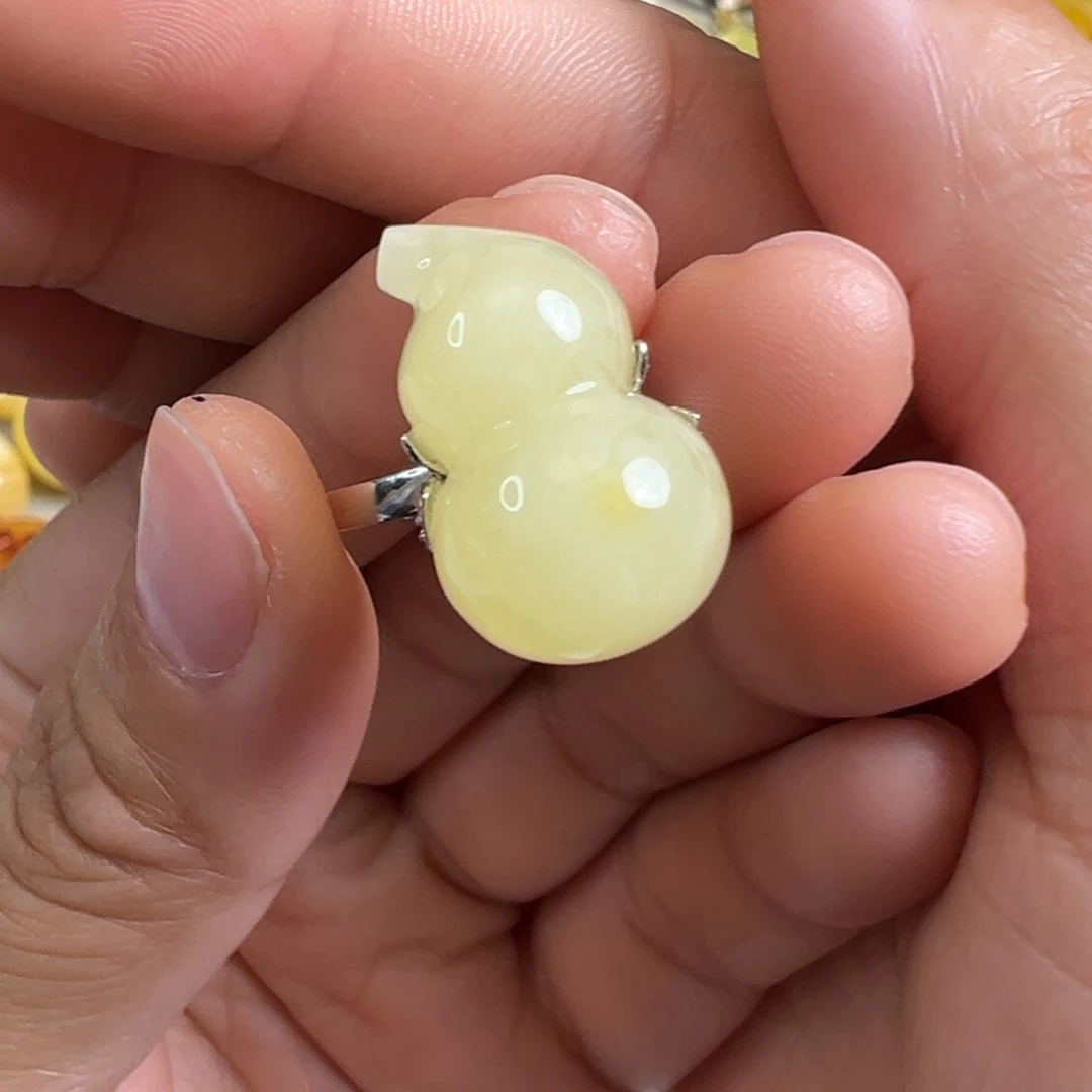 蜜蜡银S925镶嵌裸石蜜蜡