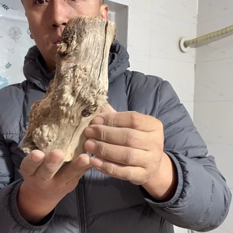 弘***艺柏木崖柏毛料的加工