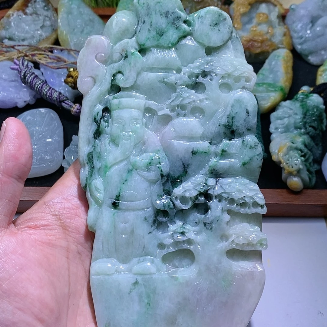 【闪购商品】翡翠颈饰未镶嵌山水财神