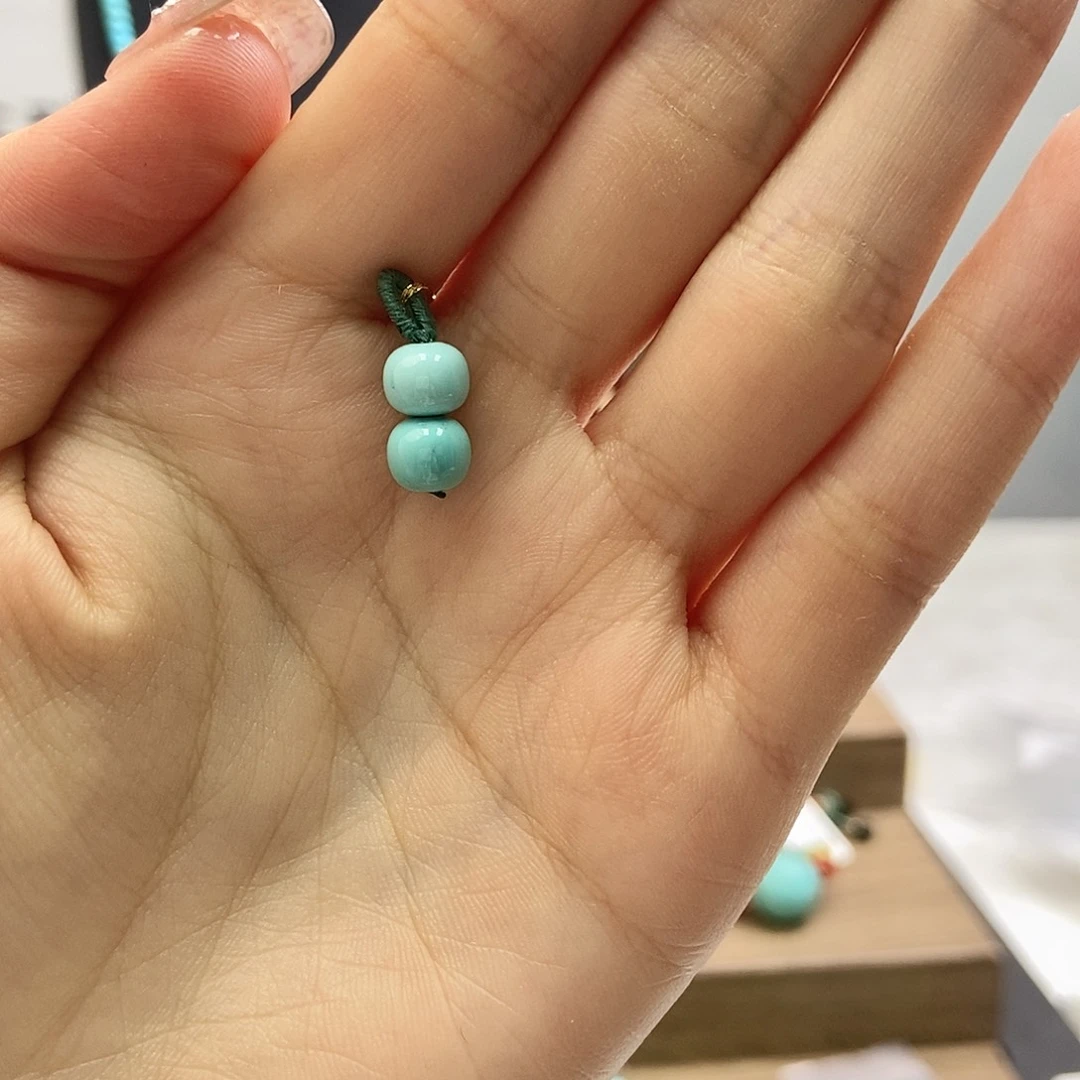 绿松石合金颈饰绿松石