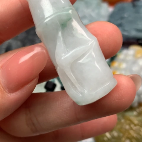 翡翠颈饰未镶嵌翡翠