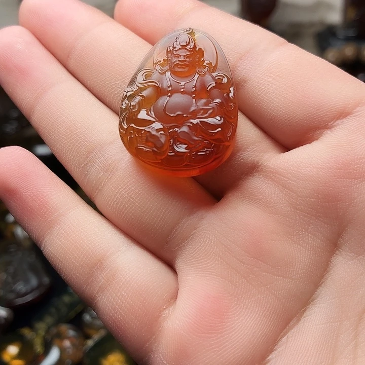 琥珀颈饰未镶嵌..
