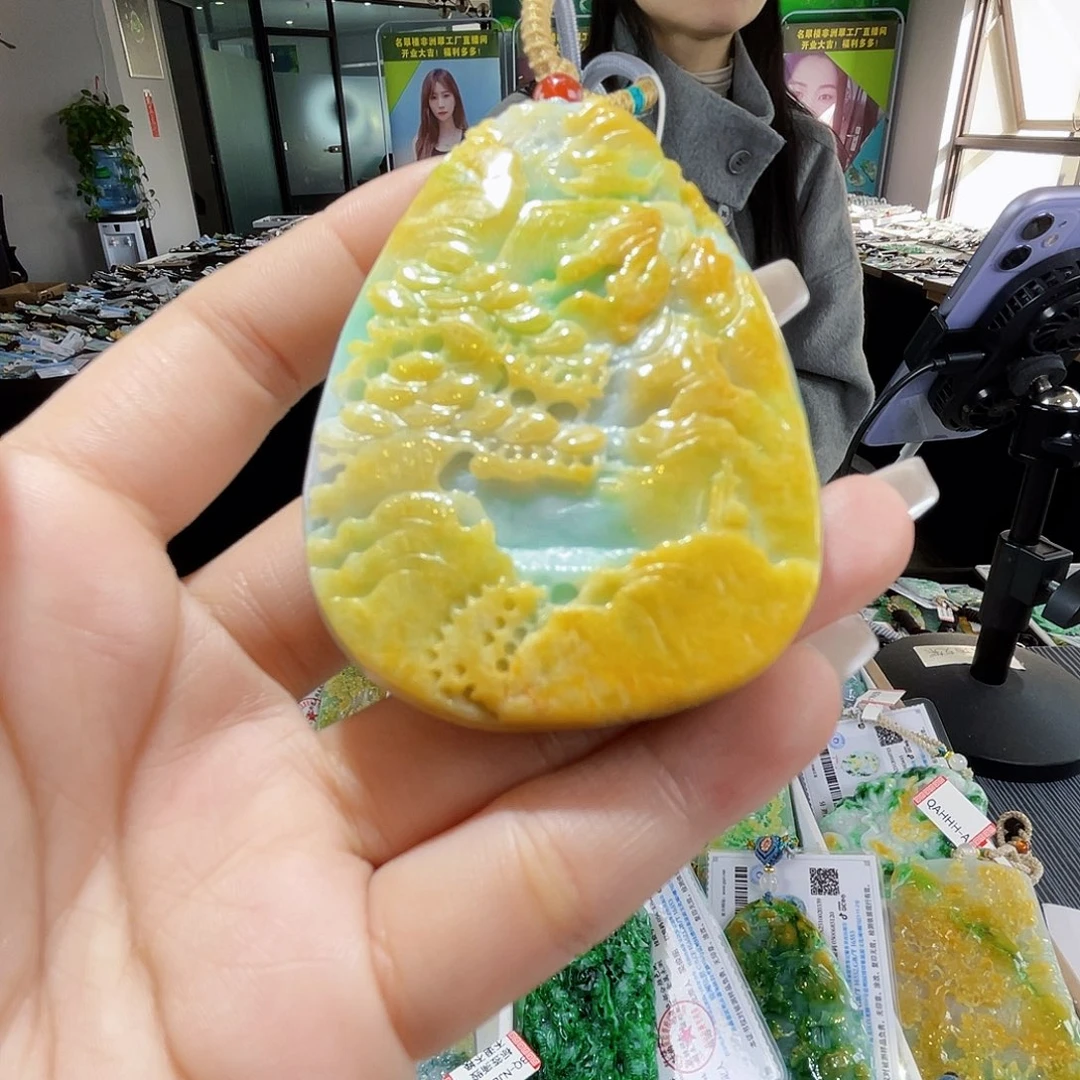 颈饰未镶嵌翡翠一