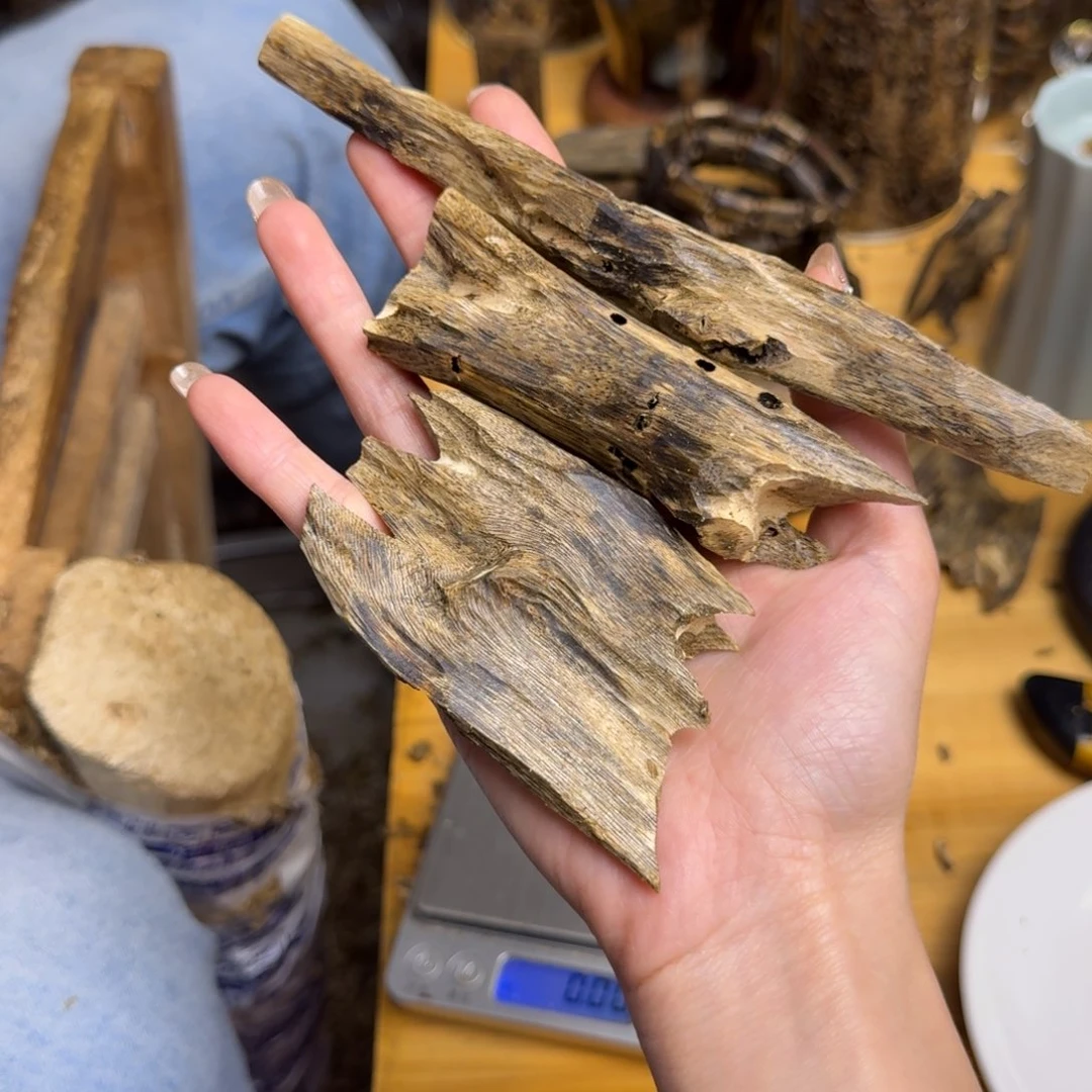 沉香沉香碎屑白棋品种块料50克